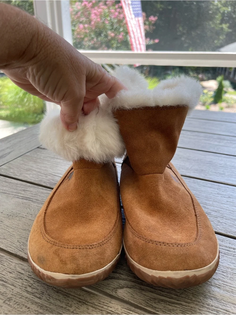 Sorel Womens Out n About Tan Suede Shearling Cuff Slip-On Boot Size 8.5